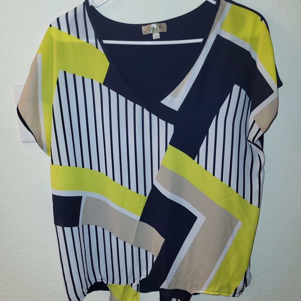 Lavish size Large- vneck tie business casual top